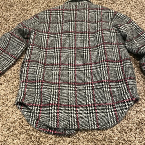 Anthropologie Greylin fuzzy Gray Plaid Cape Jacket/ shacket - Picture 8 of 8